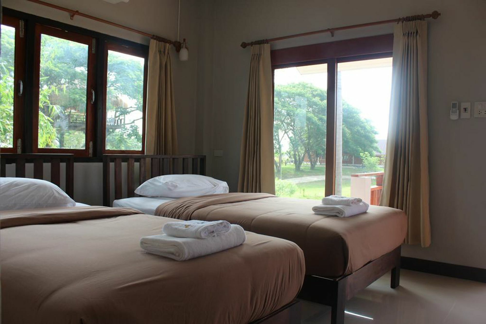 Resort Railumpoo Nakhon Sawan Ngoại thất bức ảnh